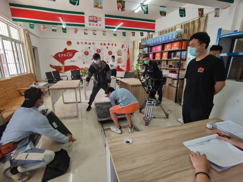 献县广告片拍摄公司：极简主义践行者，少即是多的视觉哲学
